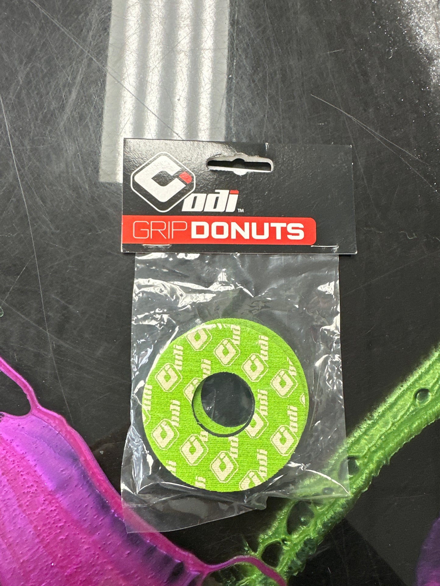 GRIP DOUGHNUTS