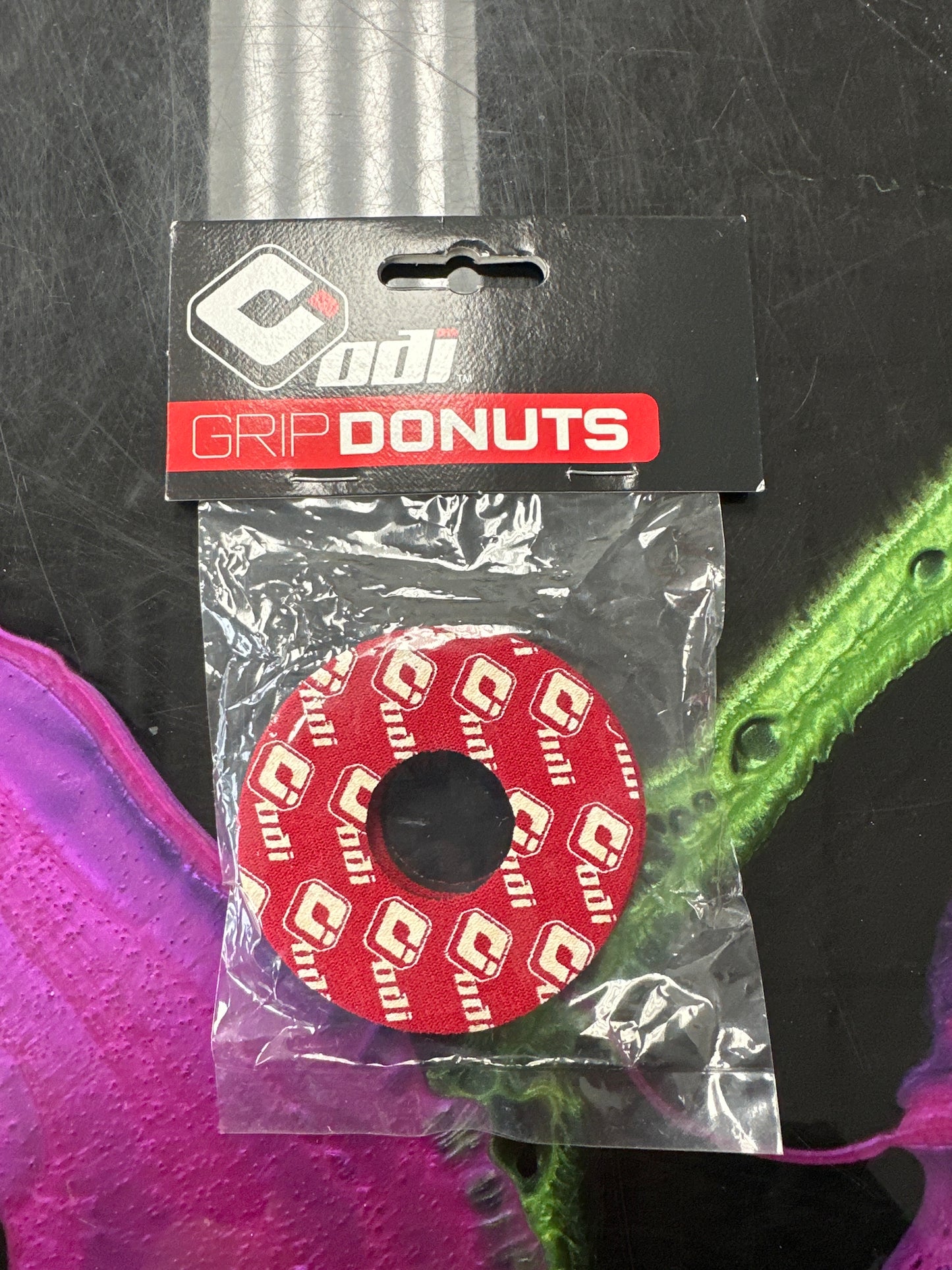 GRIP DOUGHNUTS